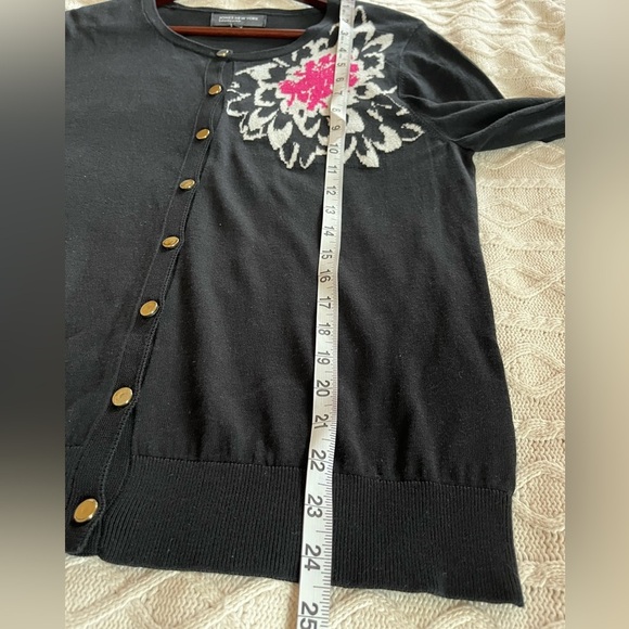 Jones New York Collection Black Long Sleeve Lightweight Floral Sweater Size L - Picture 10 of 13